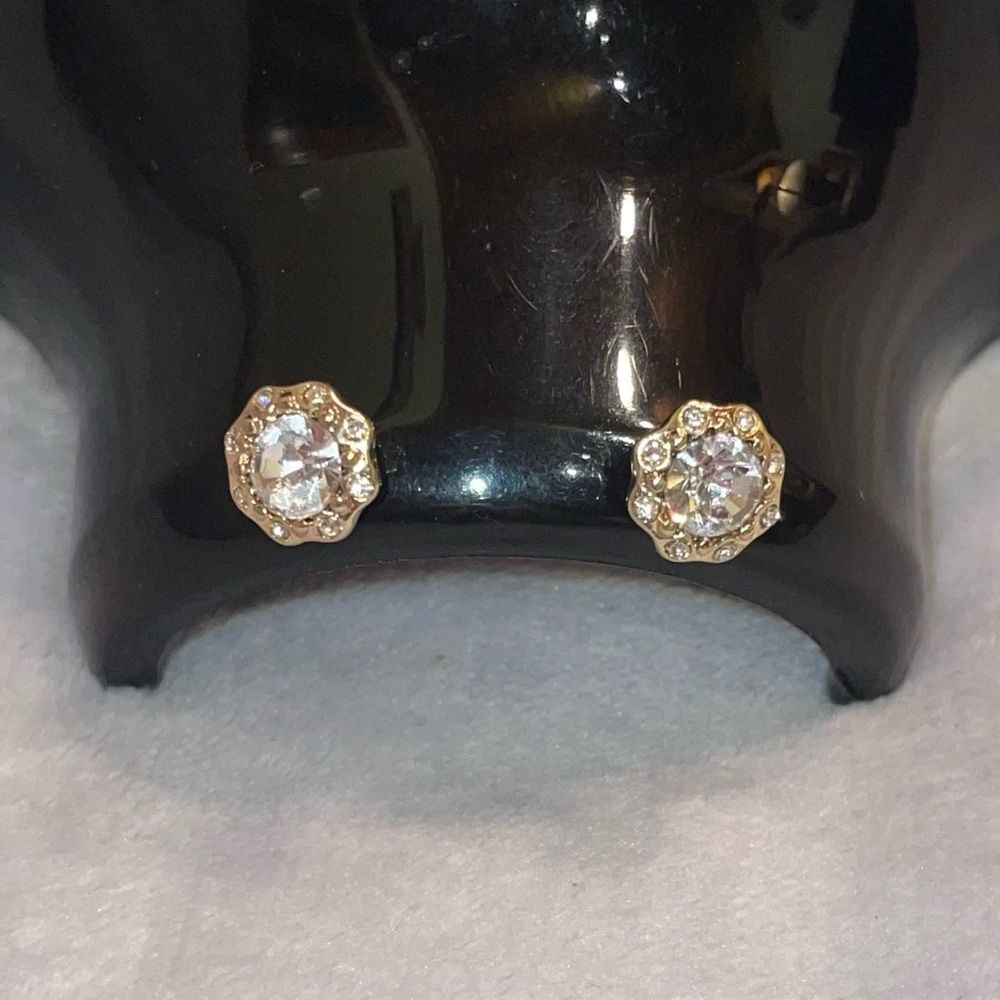 Lauren Conrad NWT ON CARD Gold Tone Filigree Ball Stud Earrings